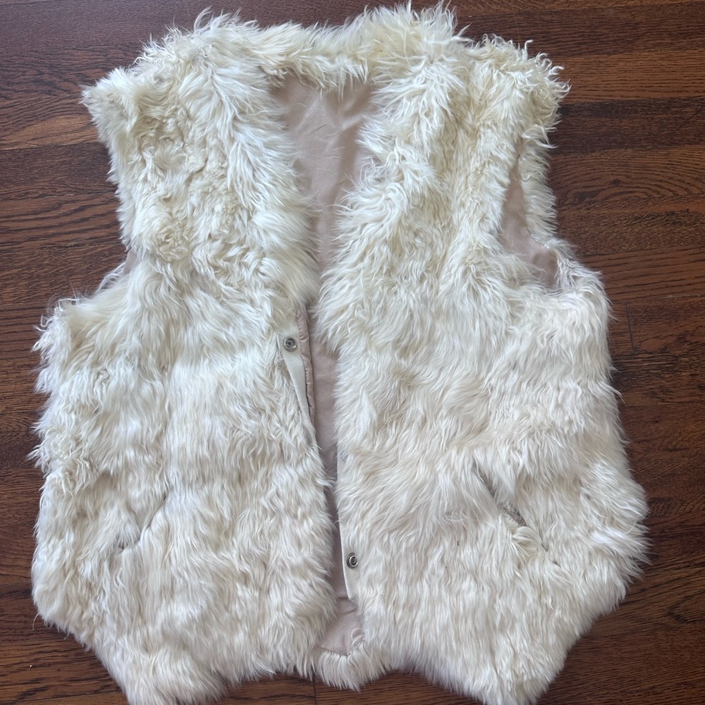 Real baby alpaca fur vest white